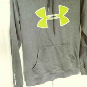Under Armor Hoodie in like new condition